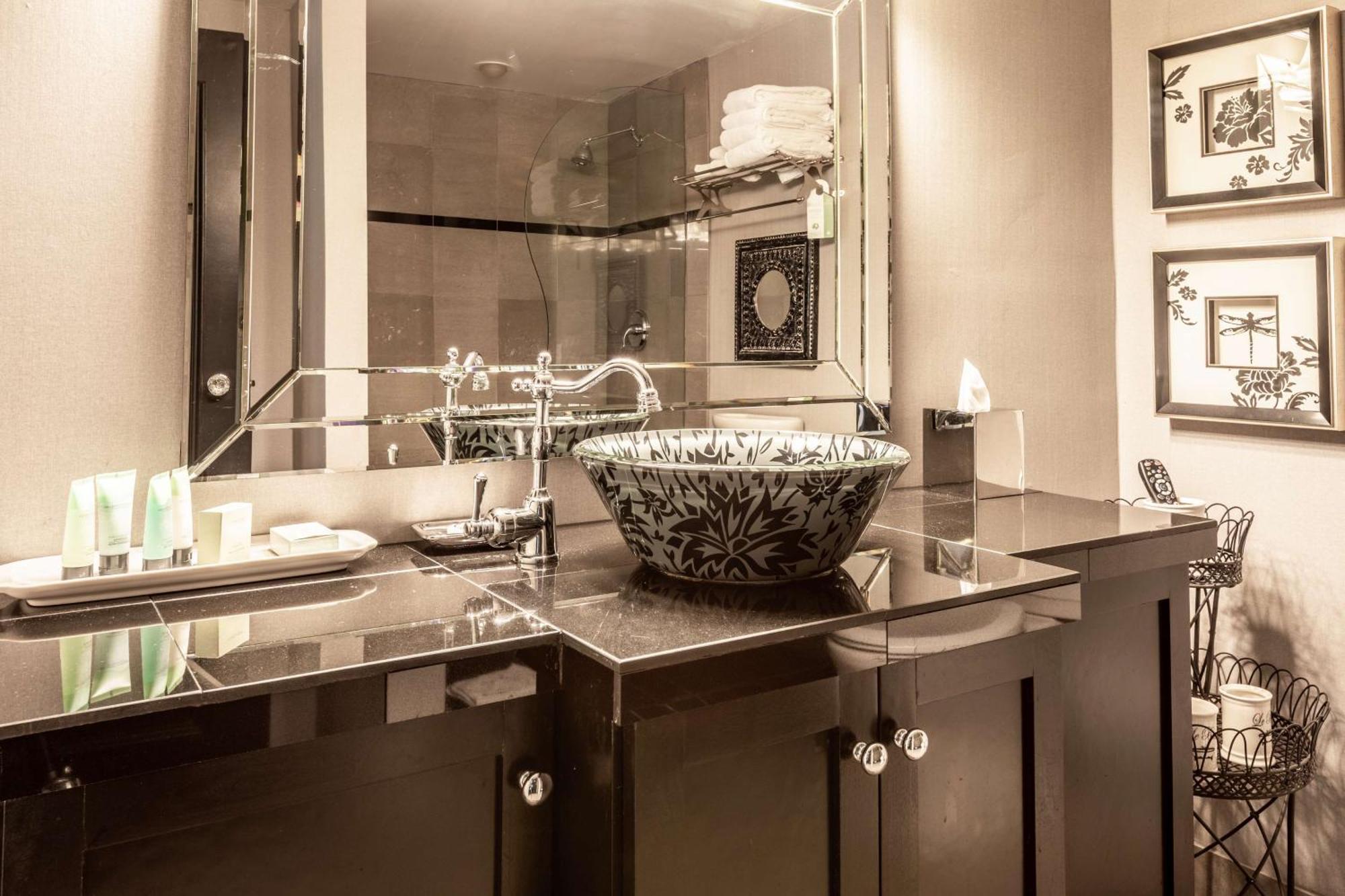 Prestige Lakeside Resort, Worldhotels Elite Nelson Esterno foto